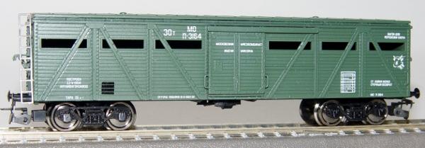 4-axle Cattle car privately owned by meat processing plant<br /><a href='images/pictures/Peresvet/3540.jpg' target='_blank'>Full size image</a>